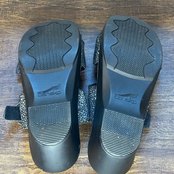 Dansko Black Stain Glass Sophie Sandal - size 40 (US 9.5-10) - Picture 5 of 7